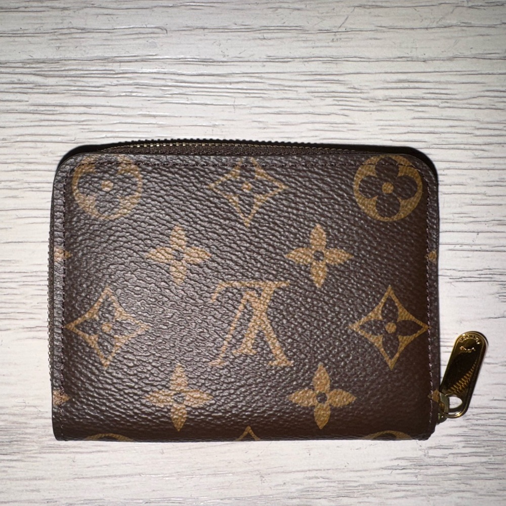 Louis Vuitton LV Monogram Zippy Coin Purse - Picture 4 of 11
